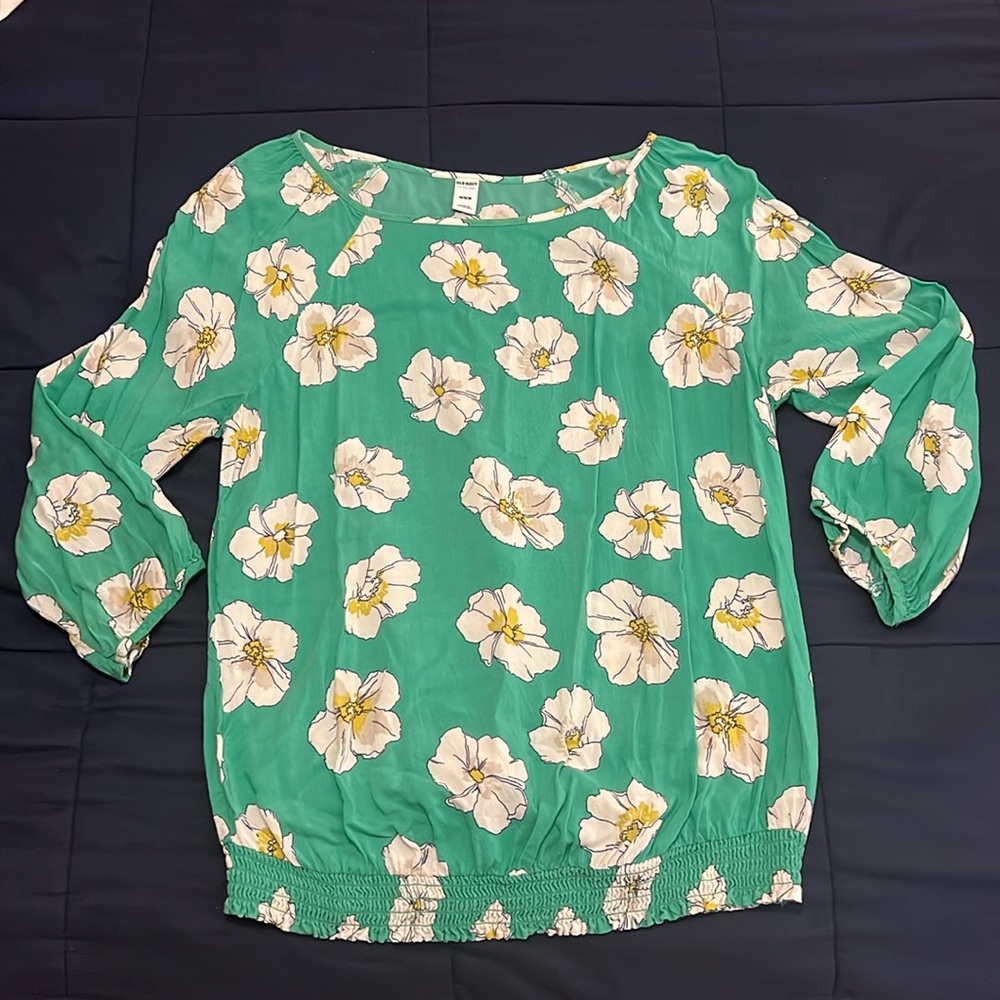 💚Old Navy Floral Blouse💚